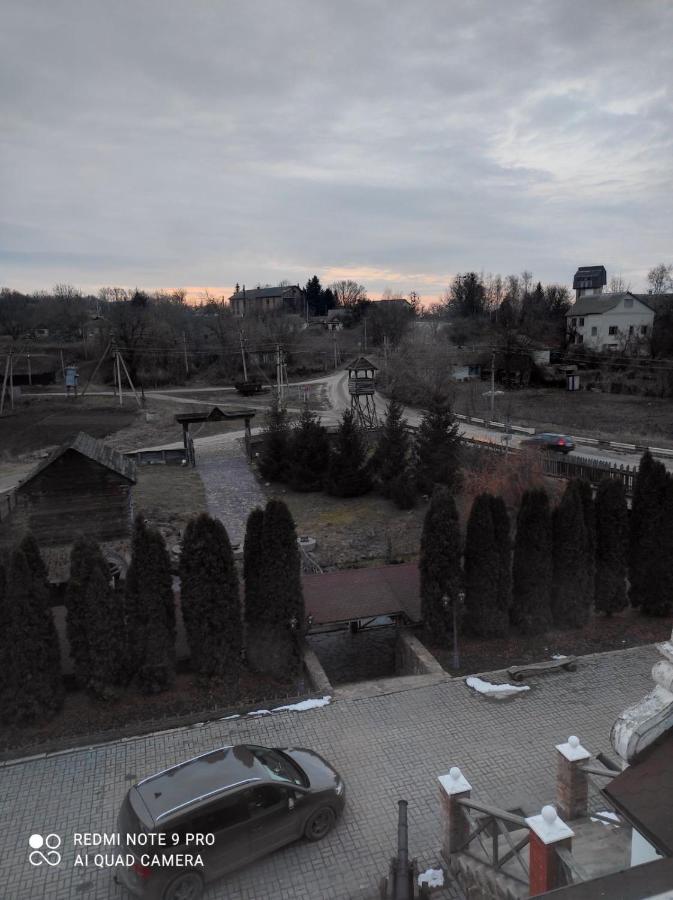 Готельний Комплекс Трапезна Subbotiv Esterno foto