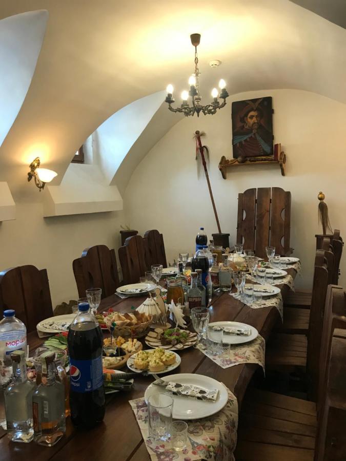 Готельний Комплекс Трапезна Subbotiv Esterno foto