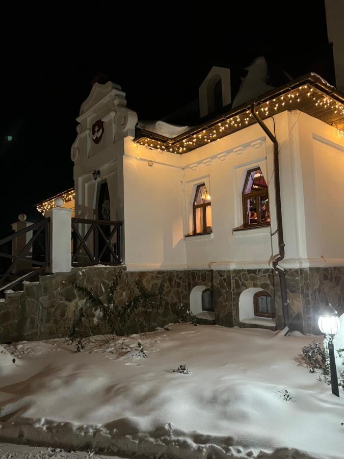 Готельний Комплекс Трапезна Subbotiv Esterno foto